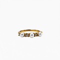 Anillo delgado con perlitas AN4010G26