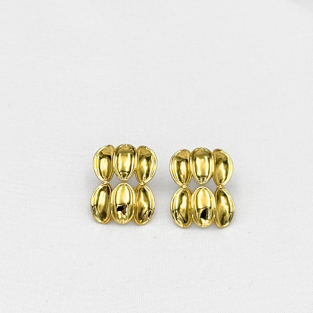 ARETES GEOMÉTRICOS DE DOBLE FILA OVALADA EN BAÑO DE ORO DE 18K  AR3177G36