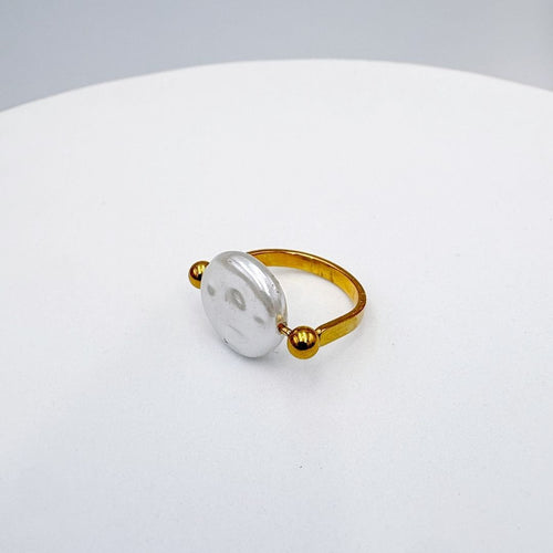 ANILLO CON PERLA PLANA Y DETALLES EN BAÑO DE ORO TALLA 7 AN3960G48