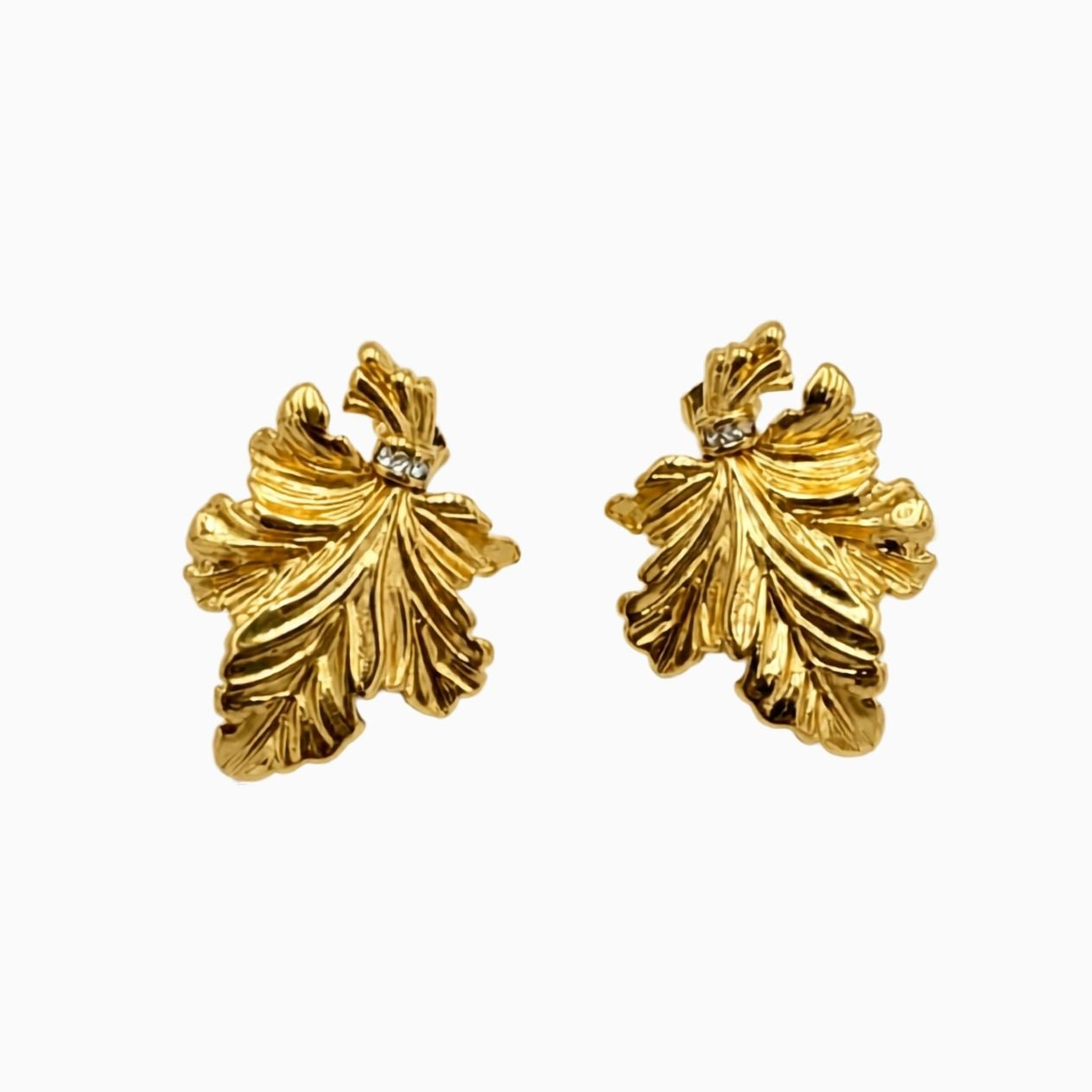 Aretes de hoja con relieve AR3308G94