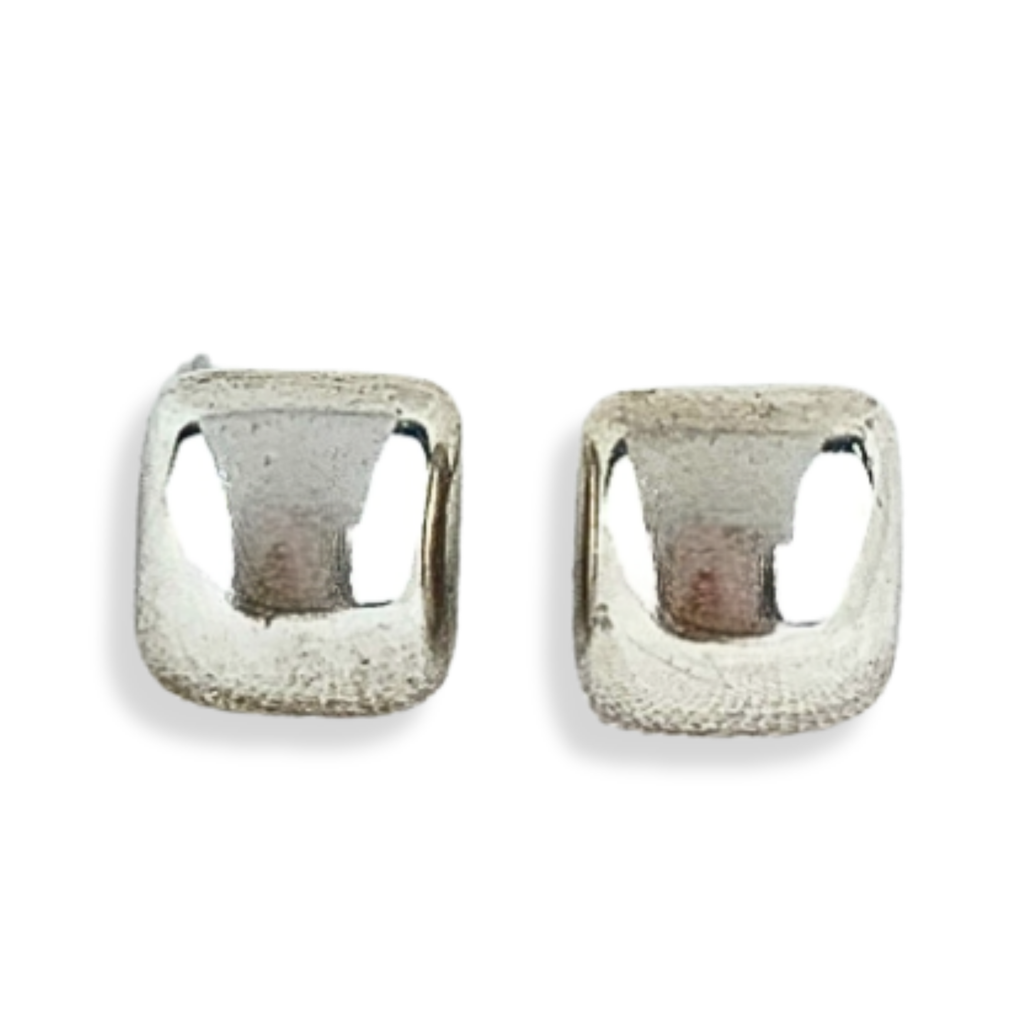 Aretes cuadrados pequeños