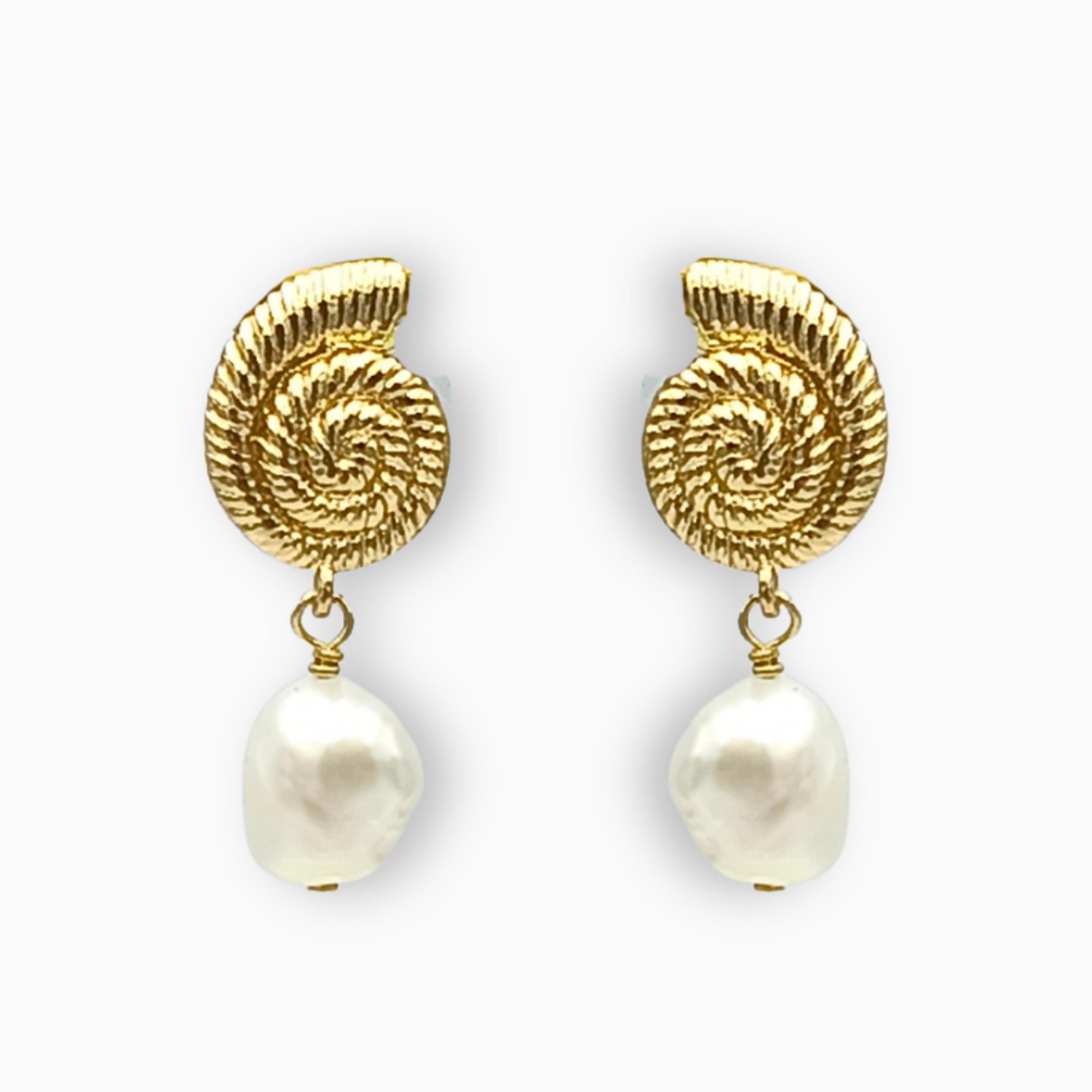 Aretes de caracol con perla cultivada